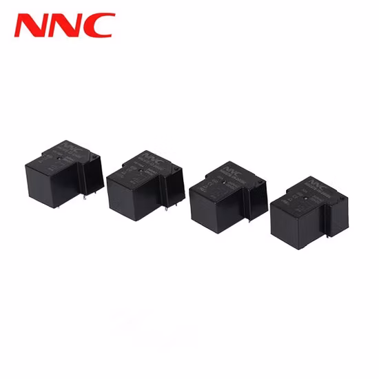 Relé PCB miniatura NNC67E